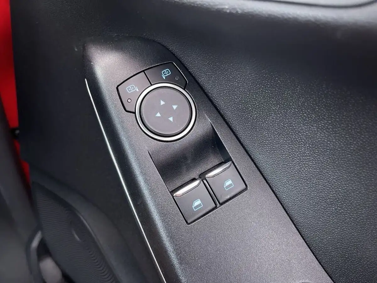 2018-ford-fiesta-10t-st-line-100ps-3d-big-48