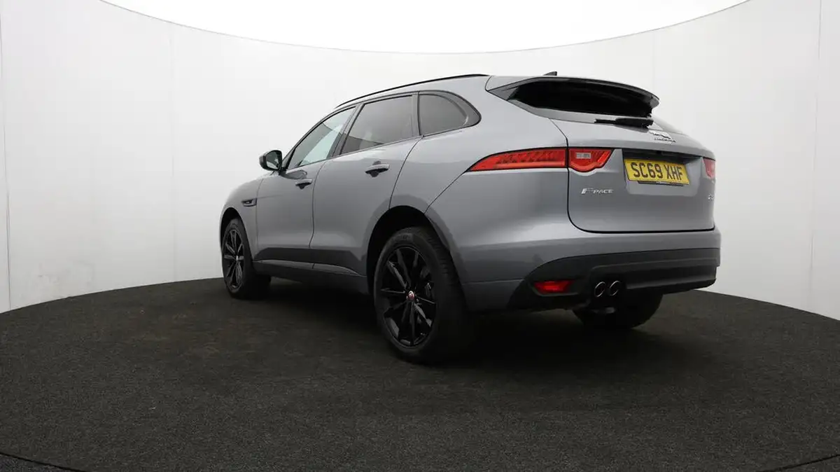 2020-jaguar-f-pace-20-i4d-chequered-flag-180ps-big-73