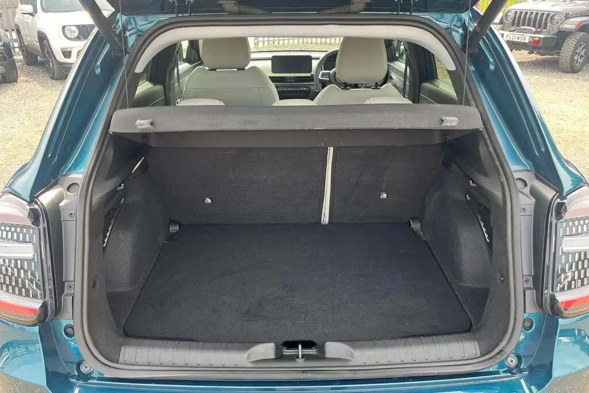 2024-fiat-600e-e-la-prima-big-19