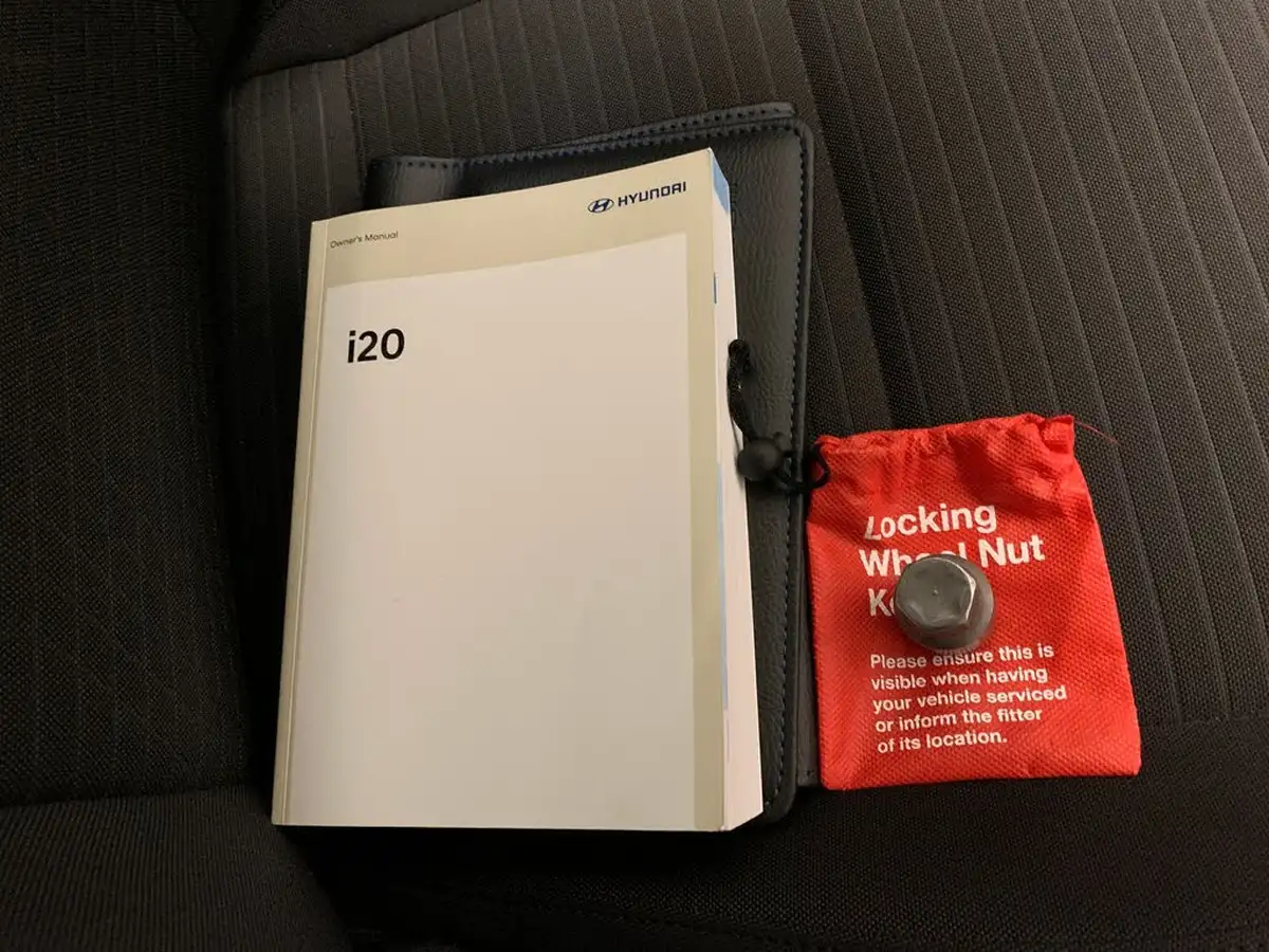 2021-hyundai-i20-10-t-gdi-se-connect-eclutch-imt-big-37