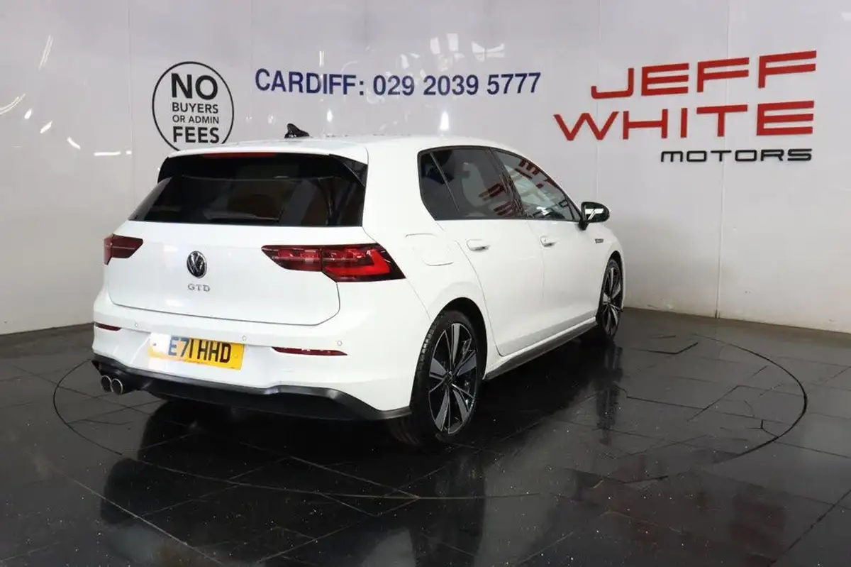 2021-volkswagen-golf-20tdi-gtd-big-4