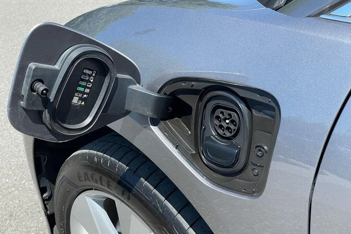 2021-jaguar-i-pace-ev400-se-big-38