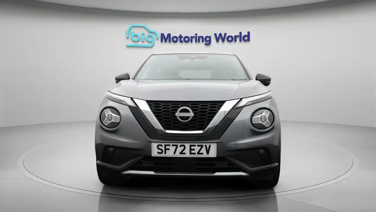 2022-nissan-juke-10-dig-t-tekna-big-2