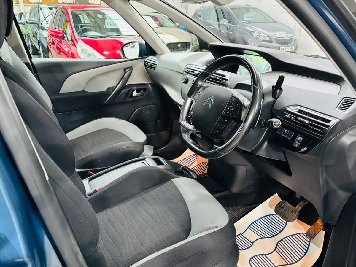 2015-citroen-grand-c4-picasso-16e-hdi-exclusive-etg6-big-9
