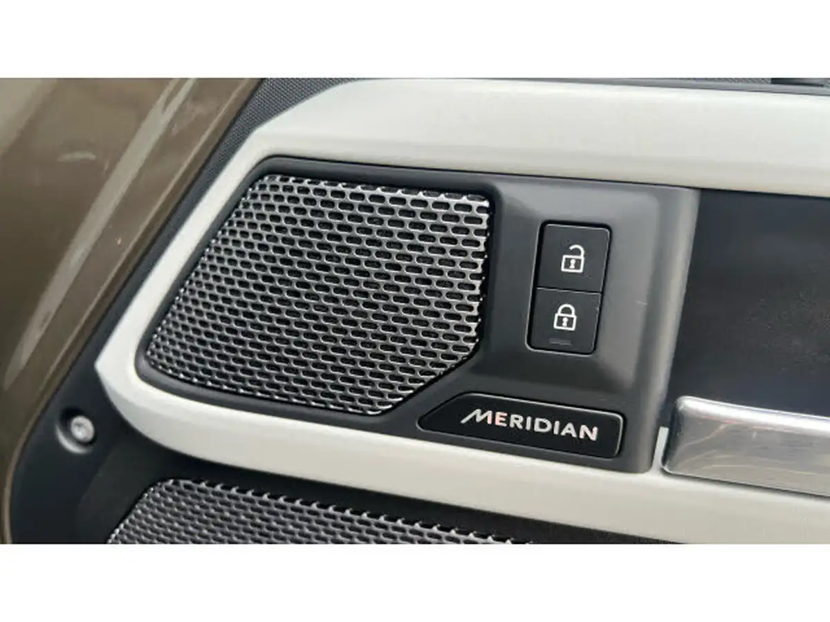 2023-land-rover-90-defender-30-d250-x-dynamic-se-big-29