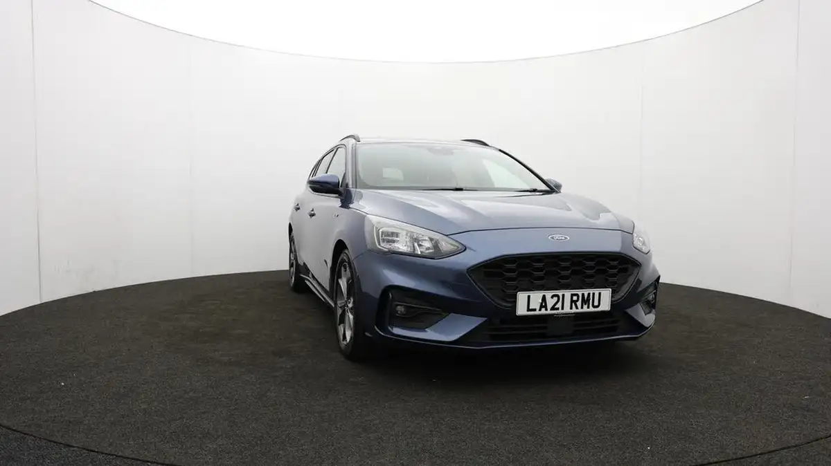 2021-ford-focus-15-st-line-estate-big-52