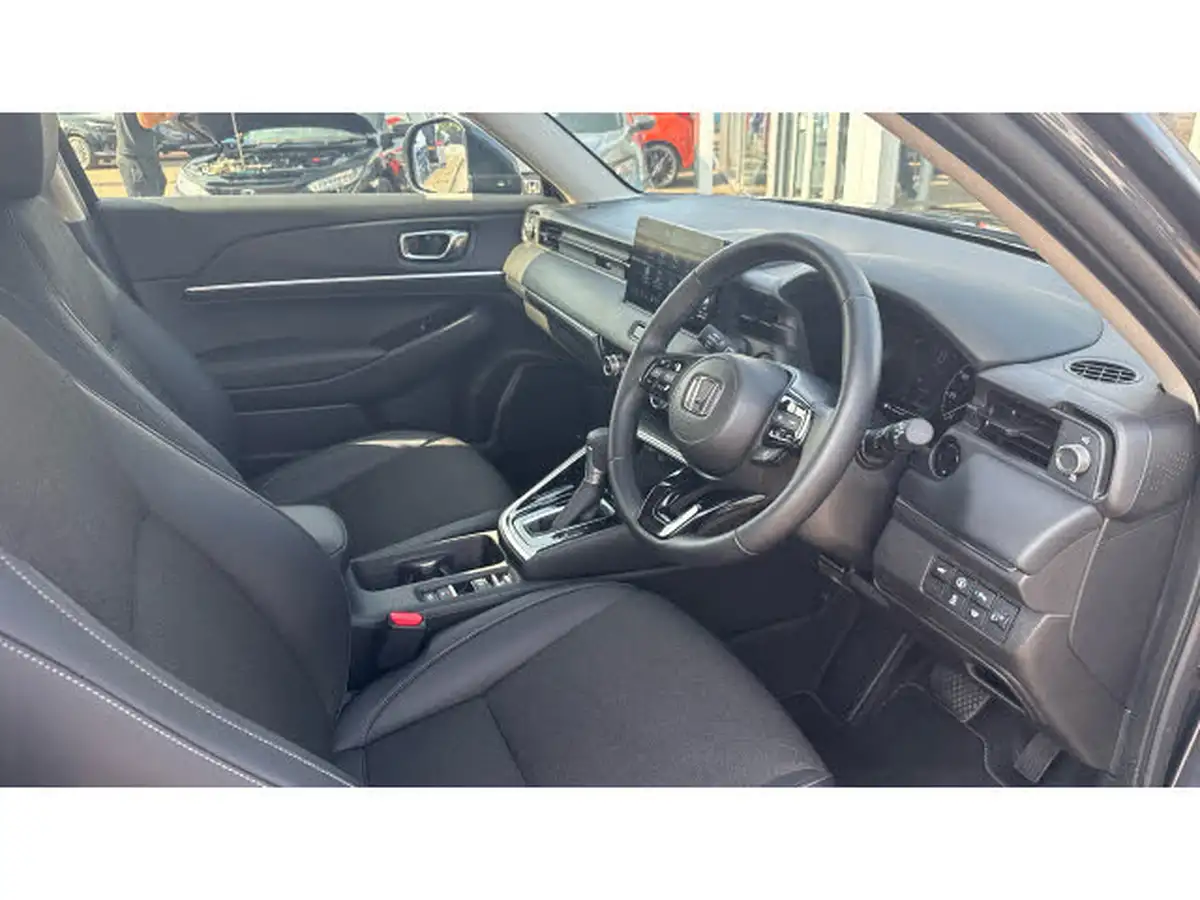 2022-honda-hr-v-15-i-mmd-advance-big-29