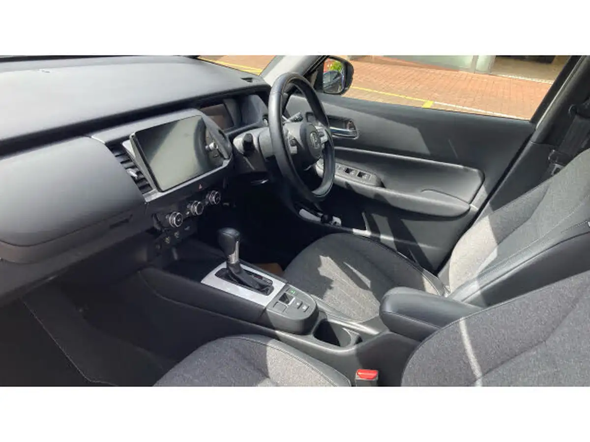 2022-honda-jazz-15-i-mmd-ex-107ps-big-1