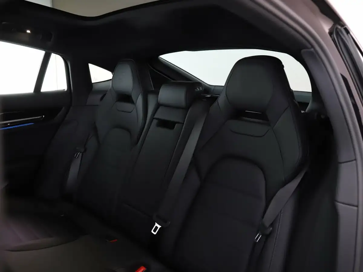 2024-porsche-panamera-30-4-e-hybrid-470ps-hatchback-big-13