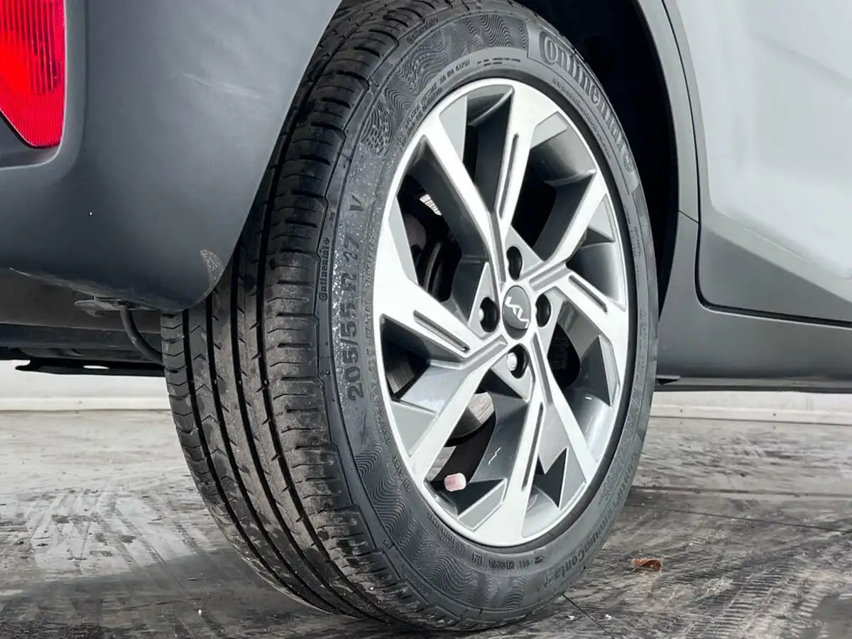2022-kia-stonic-10-t-gdi-gt-line-s-big-8