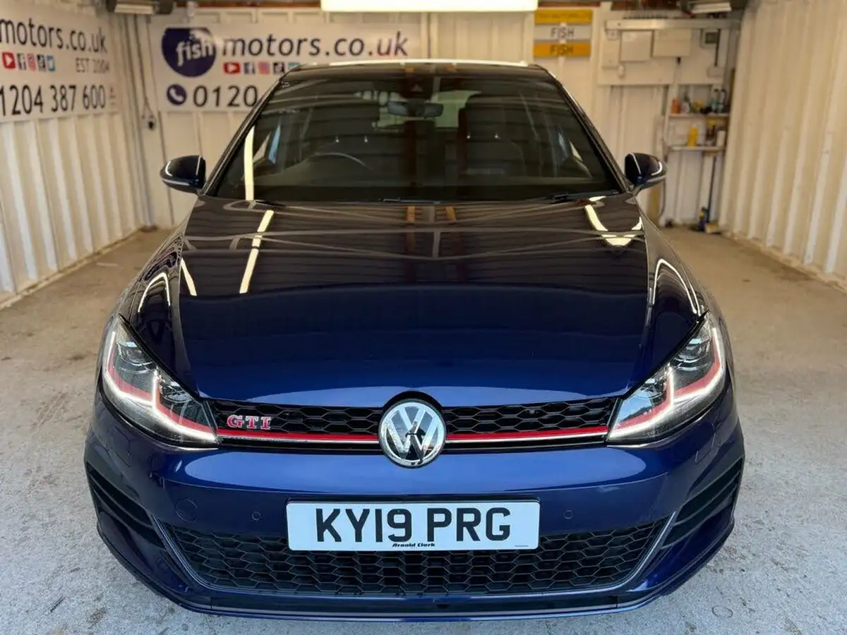 2019-volkswagen-golf-20-tsi-gti-performance-5d-big-8