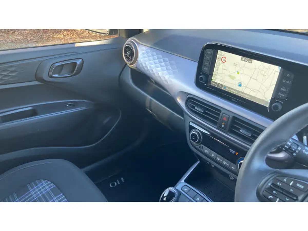 2024-hyundai-i10-12-premium-79ps-auto-big-13