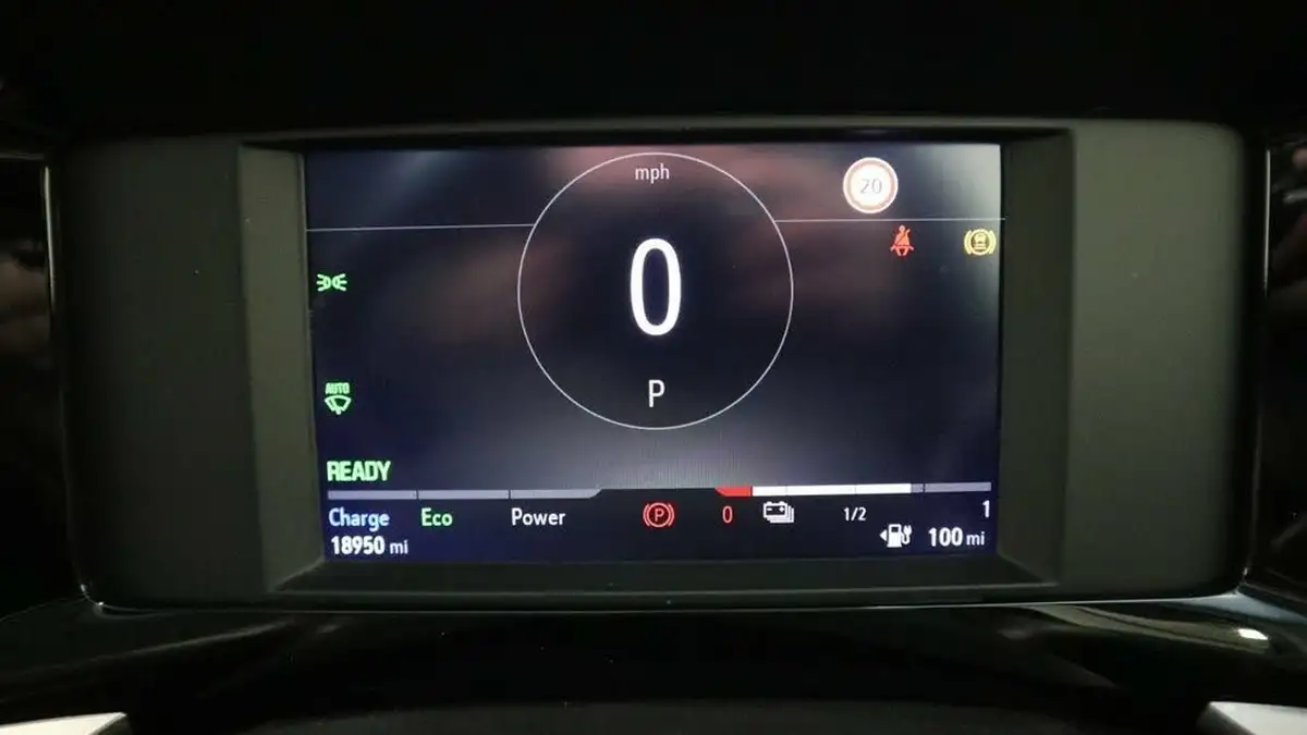 2021-vauxhall-mokka-e-se-nav-premium-big-7