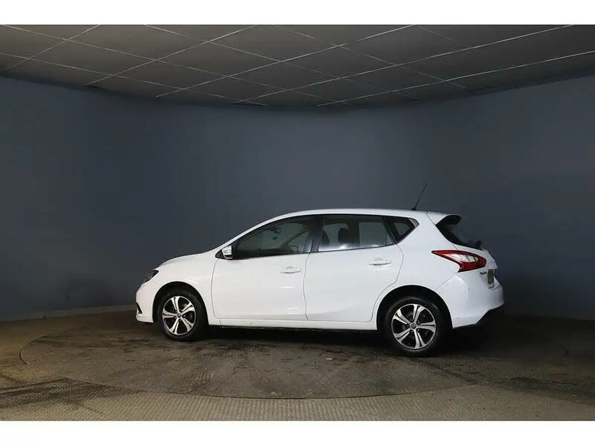 2016-nissan-pulsar-12-dig-t-acenta-big-4