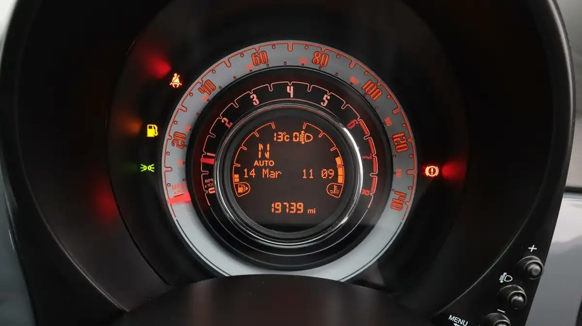 2020-fiat-500-12-pop-dualogic-big-10