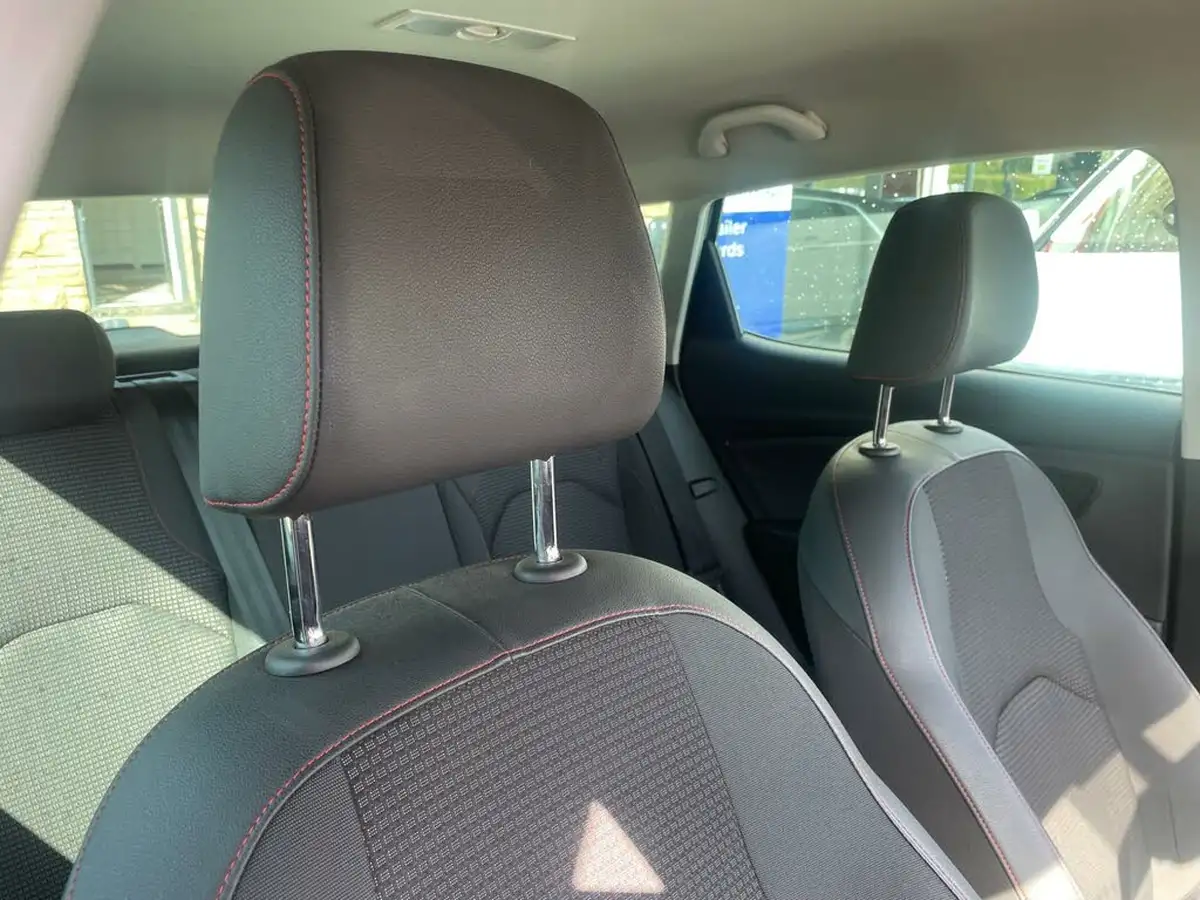 2018-seat-leon-20tdi-fr-technology-150ps-hatchback-5d-big-7