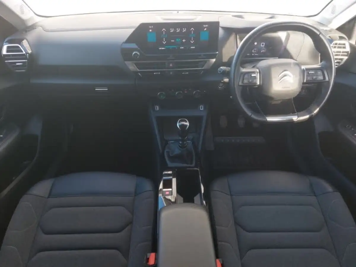 2021-citroen-c4-12-puretech-shine-130ps-big-2