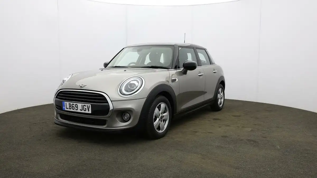 2019-mini-cooper-15-cooper-classic-hatchback-5d-auto-big-36