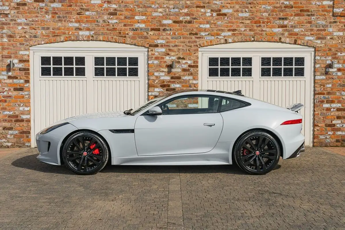 2016-jaguar-f-type-50-v8-sc-r-awd-coupe-big-5
