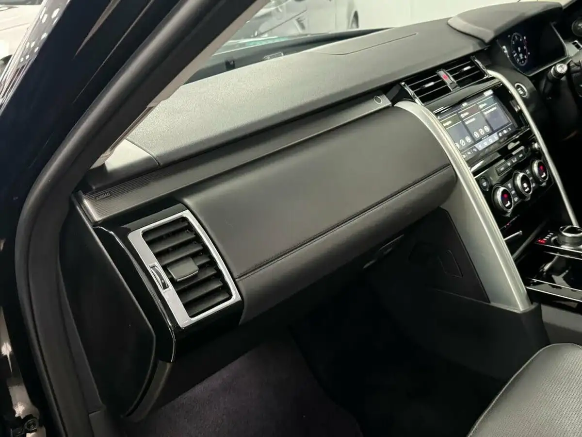 2019-land-rover-discovery-30-sd-v6-hse-luxury-big-59