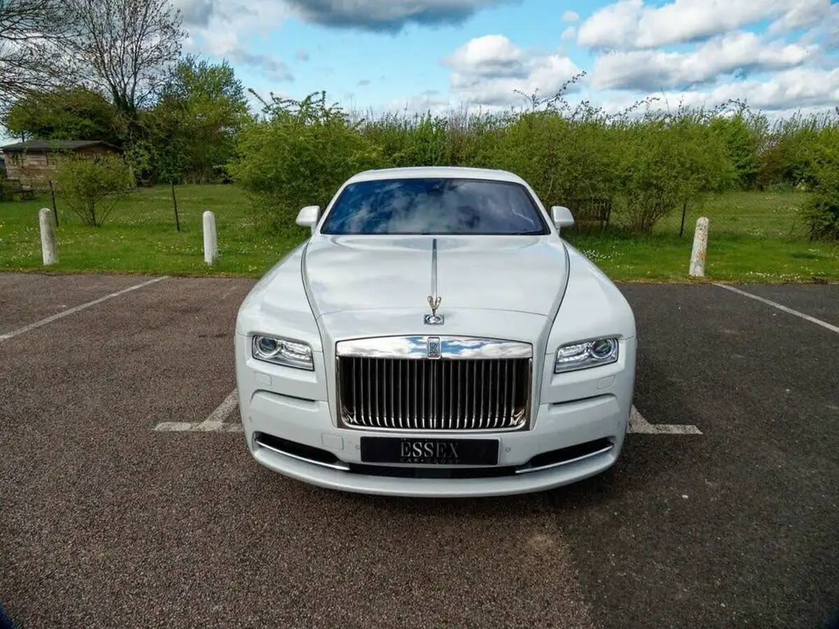 2016-rolls-royce-wraith-66-big-13
