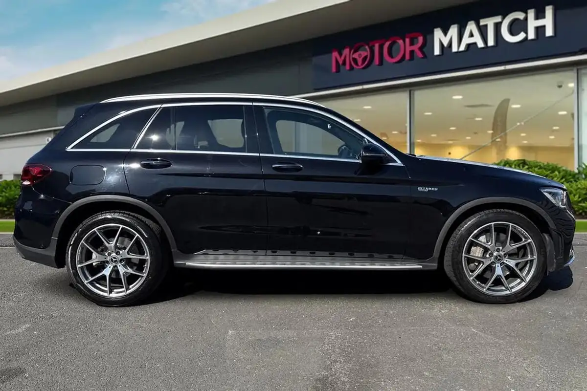 2020-mercedes-benz-glc-class-20d-glc300d-amg-line-premium-plus-station-wagon-5d-big-2