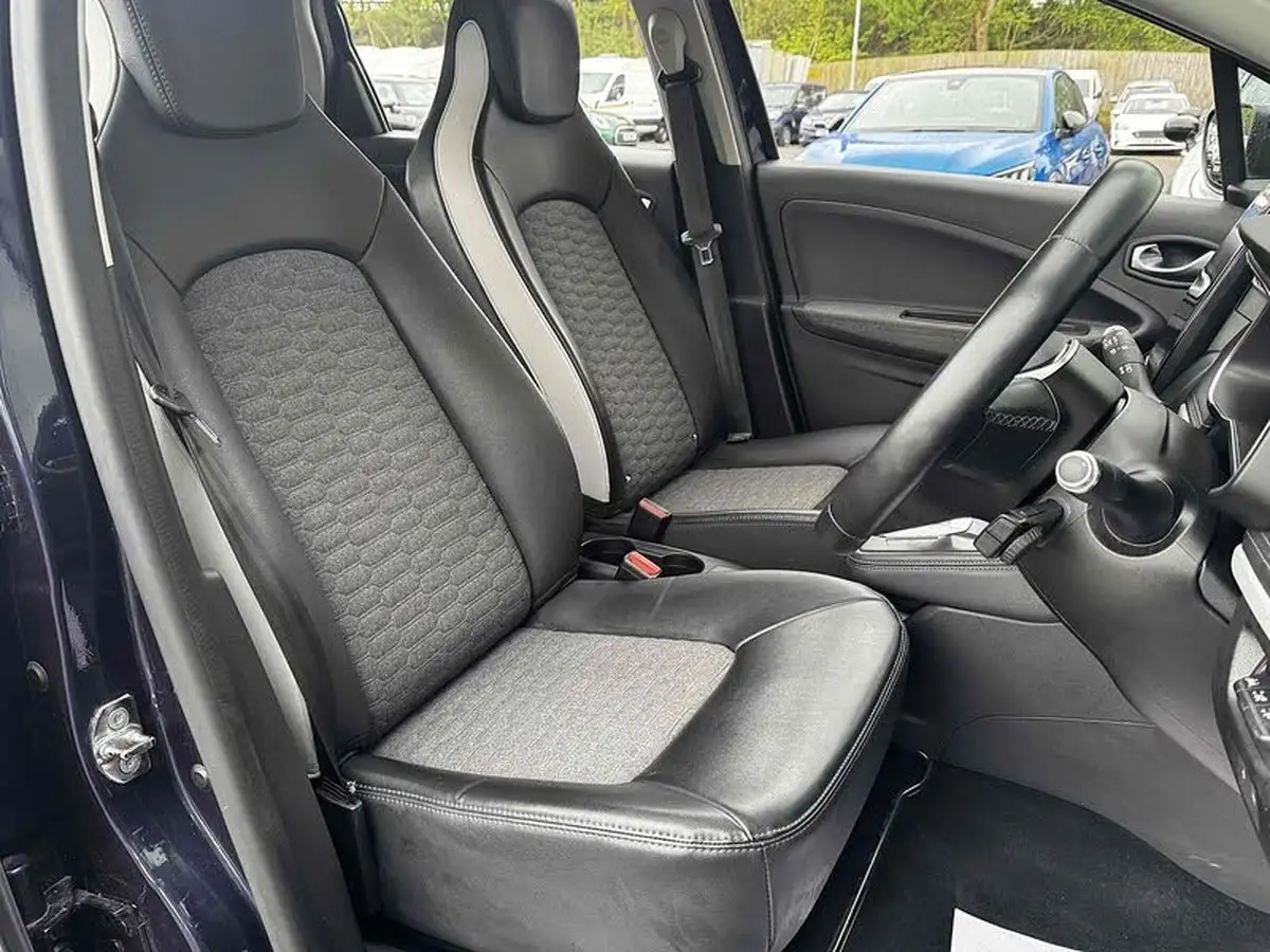 2022-renault-zoe-e-gt-line-big-24