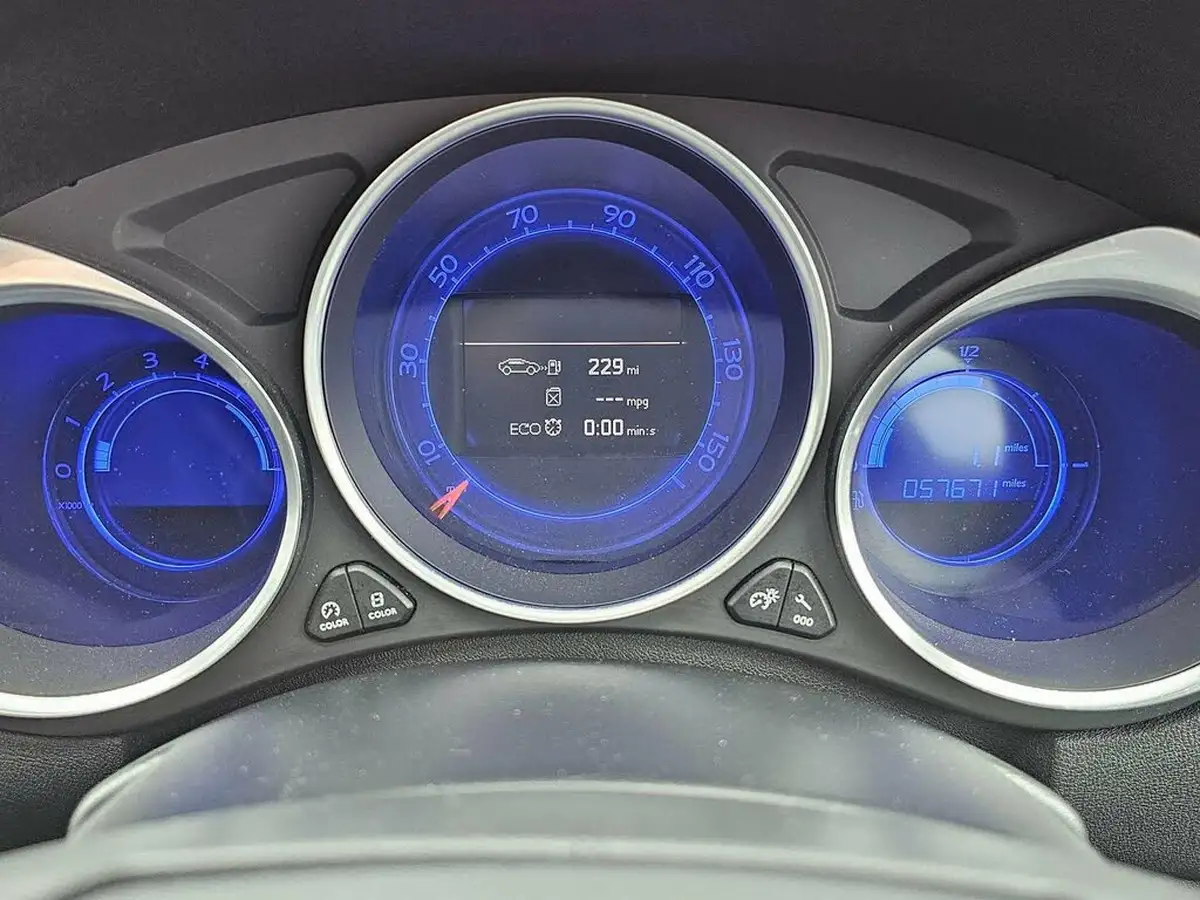 2015-ds-ds-4-20bluehdi-prestige-150ps-big-26
