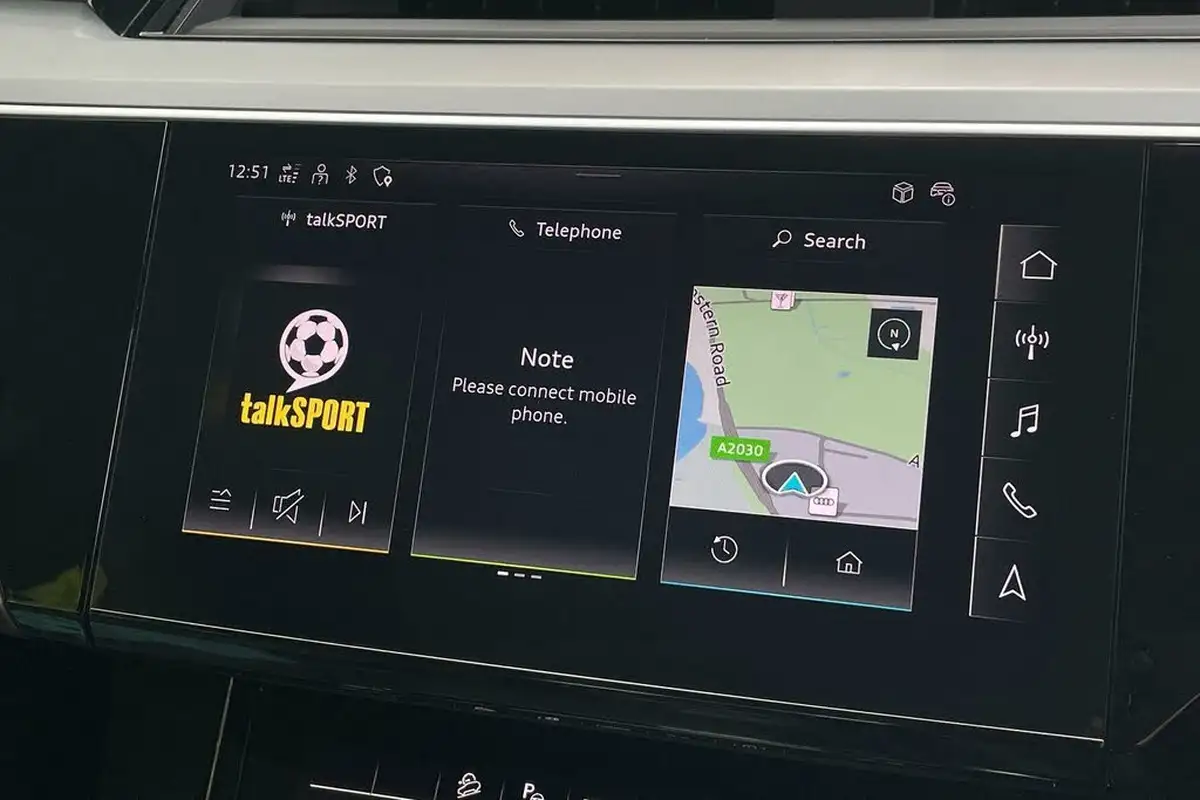 2023-audi-q8-e-tron-50e-sport-suv-big-47