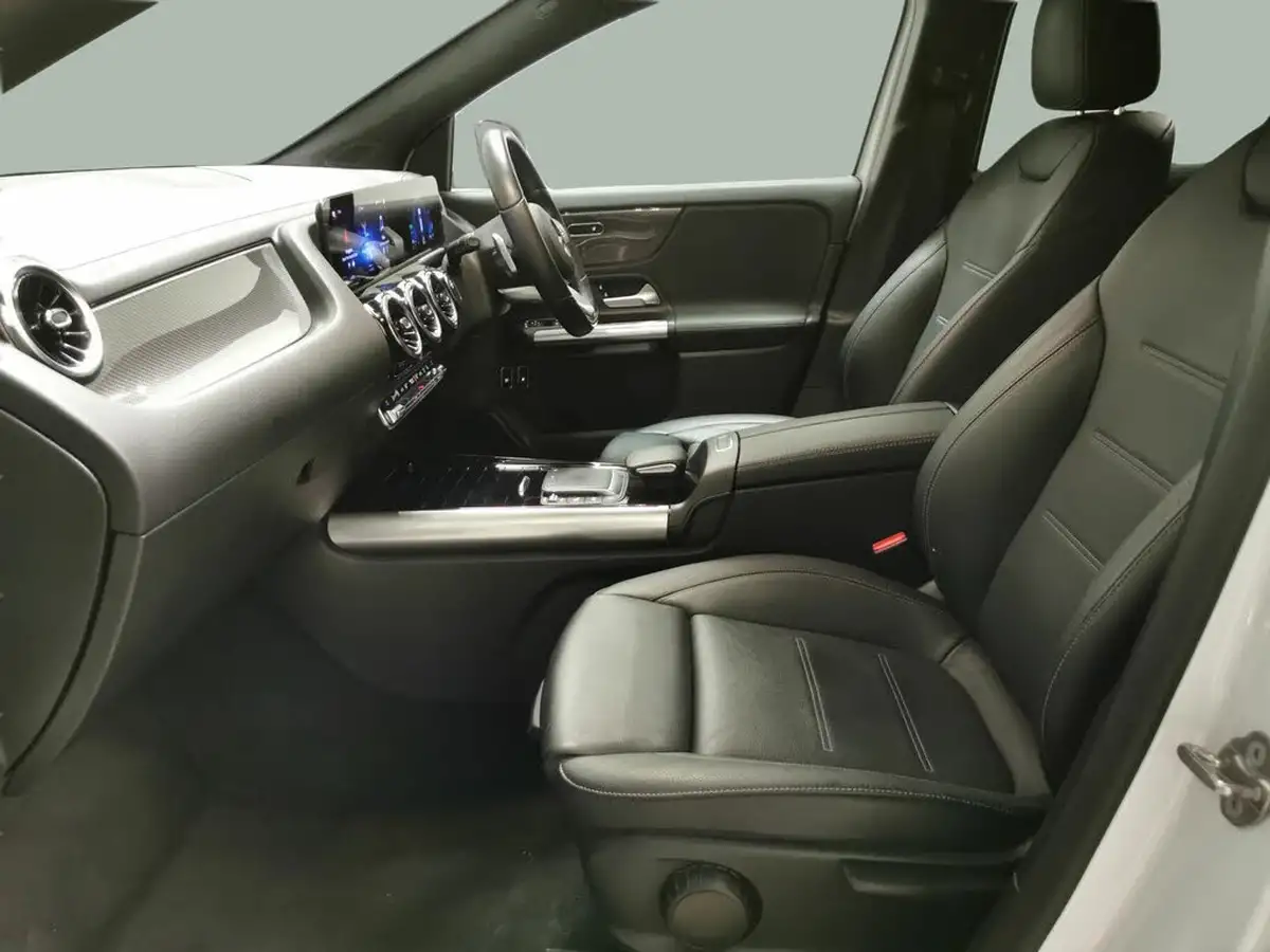2021-mercedes-benz-gla-class-13-gla-250e-exclusive-edition-big-3