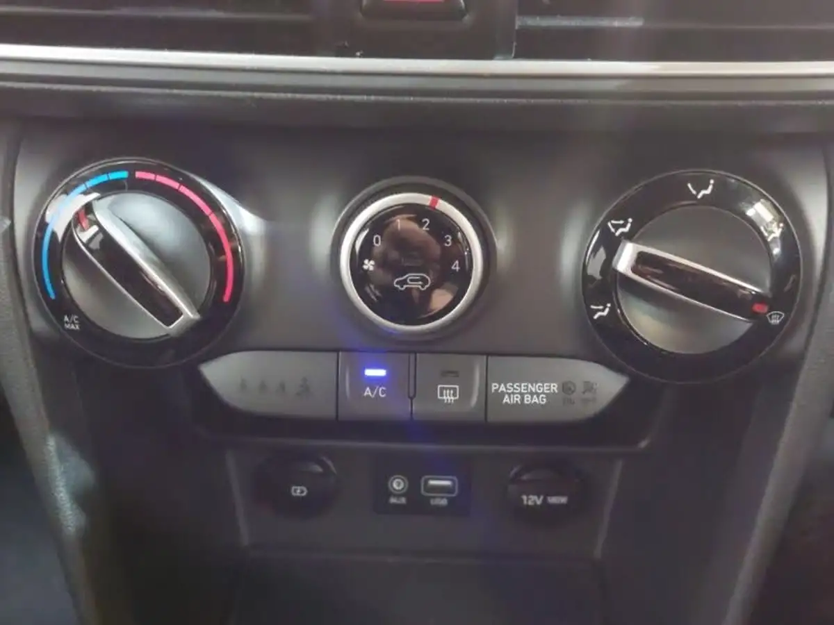 2019-hyundai-kona-10-t-gdi-play-big-17