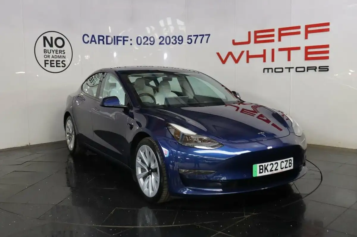 2022-tesla-model-3-e-long-range-big-0