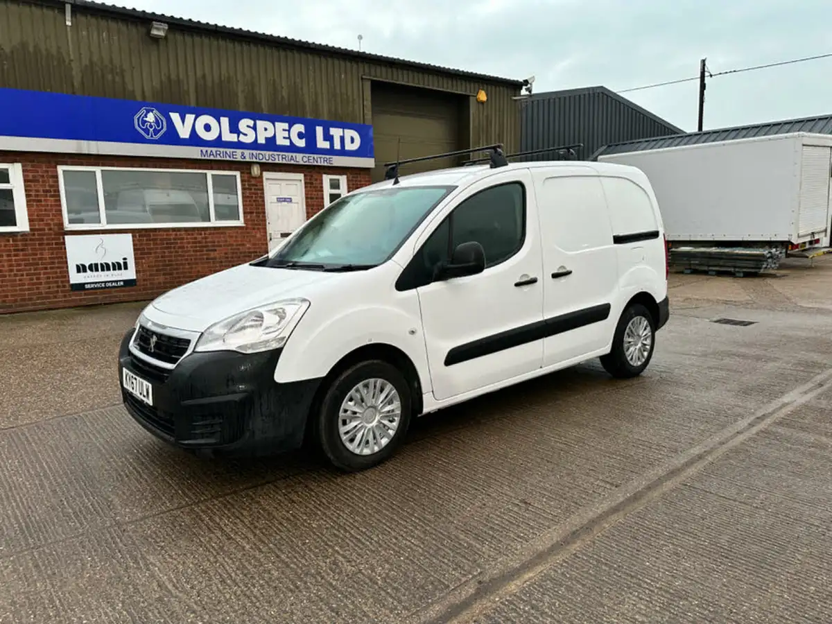 2017-peugeot-partner-16bluehdi-s-l1-75pseu6-648-panel-big-2