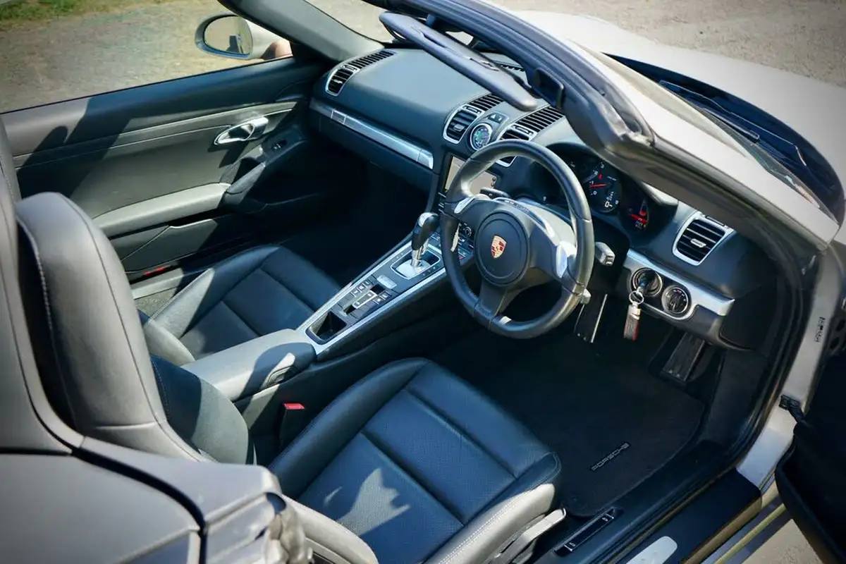 2012-porsche-boxster-27-pdk-big-31