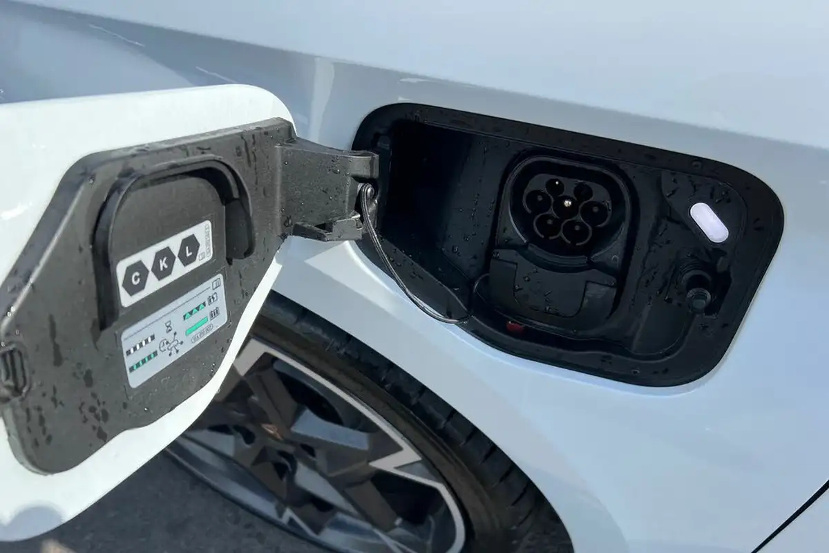 2025-cupra-leon-nf-15-e-hybrid-v2-hatchback-big-17