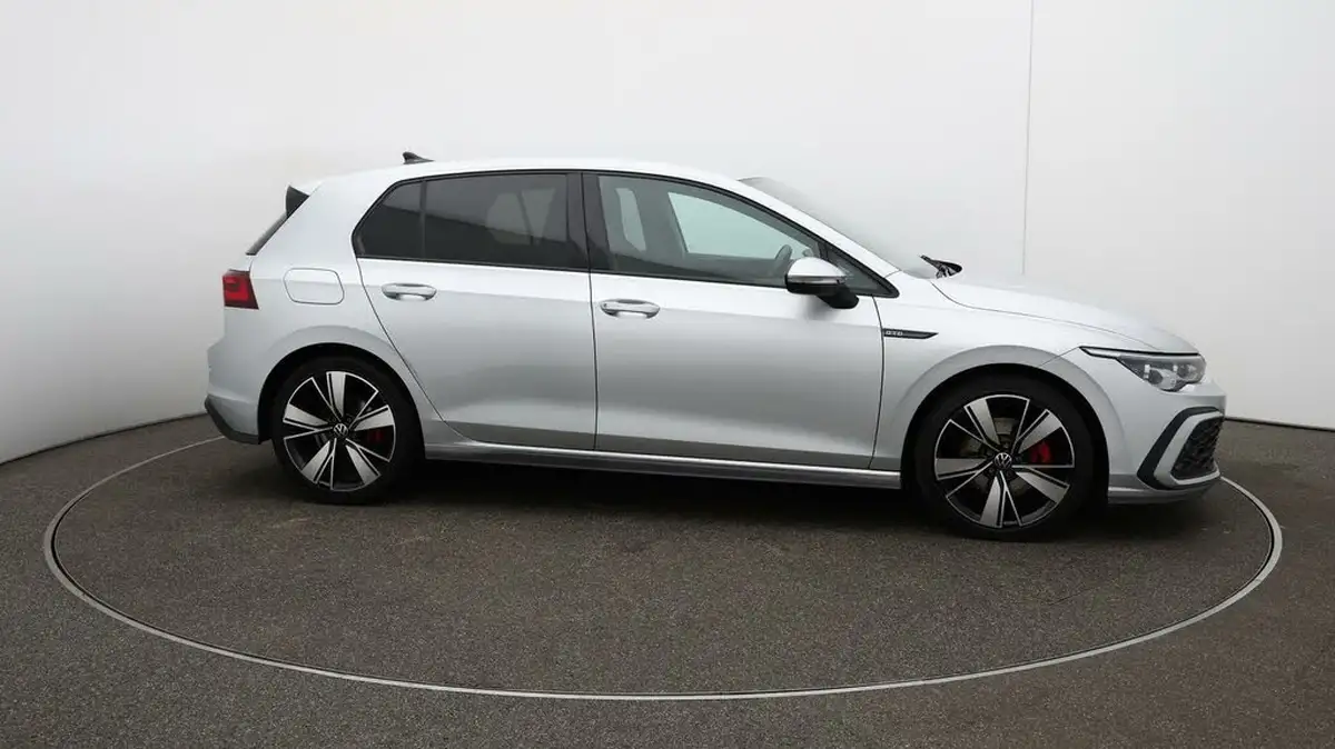 2023-volkswagen-golf-20tdi-gtd-big-41