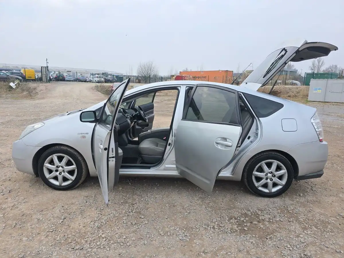 2007-toyota-prius-15-vvt-i-t3-big-11