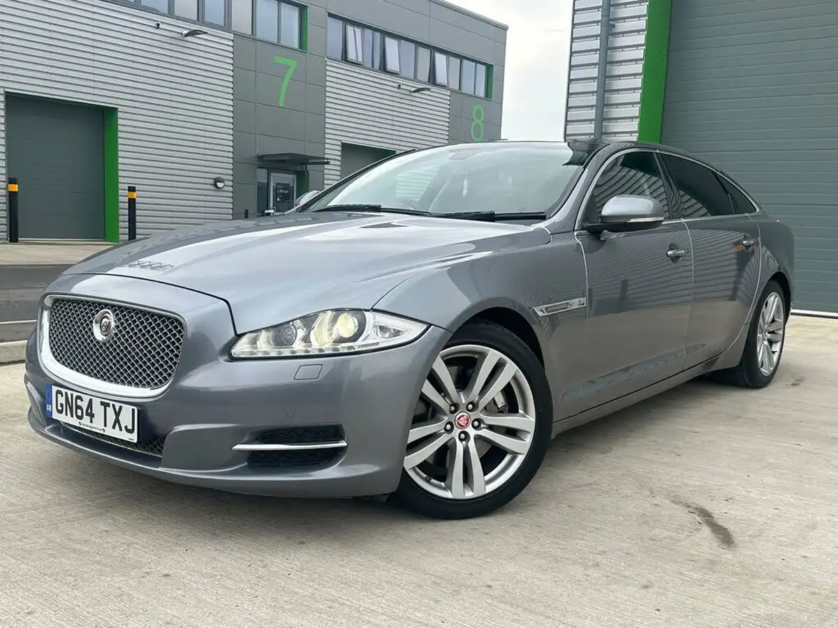 2014-jaguar-xj-series-30td-xj-premium-luxury-lwb-big-4