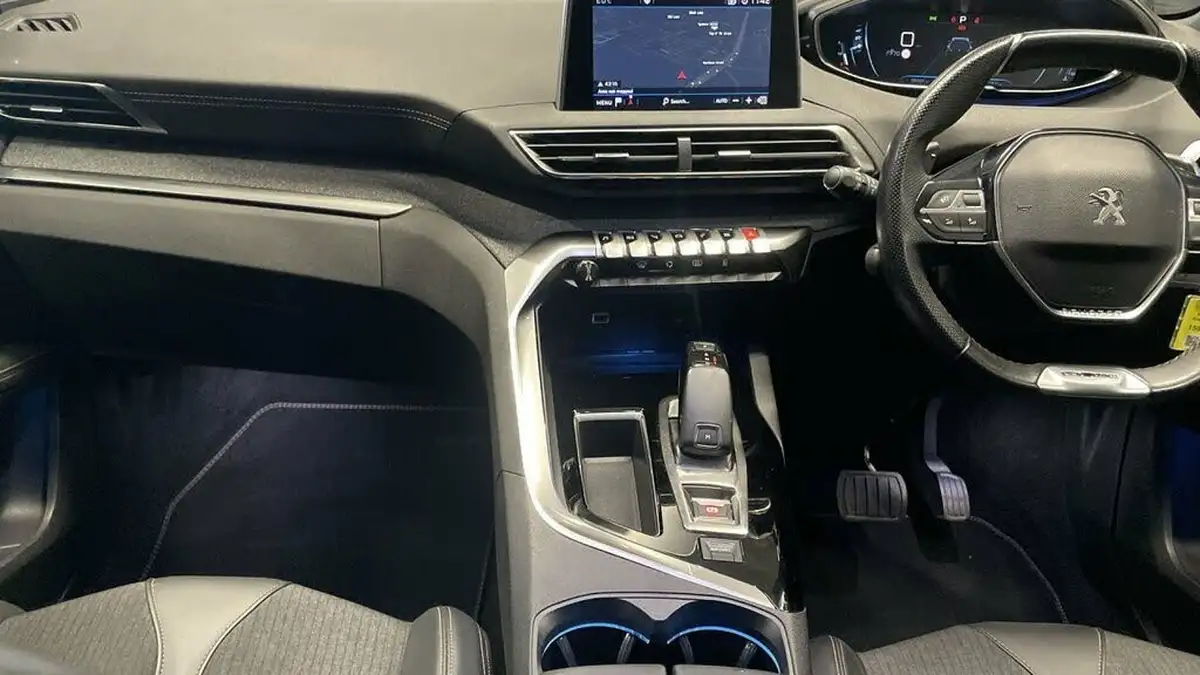 2020-peugeot-5008-suv-15-bluehdi-gt-line-eat8-big-15