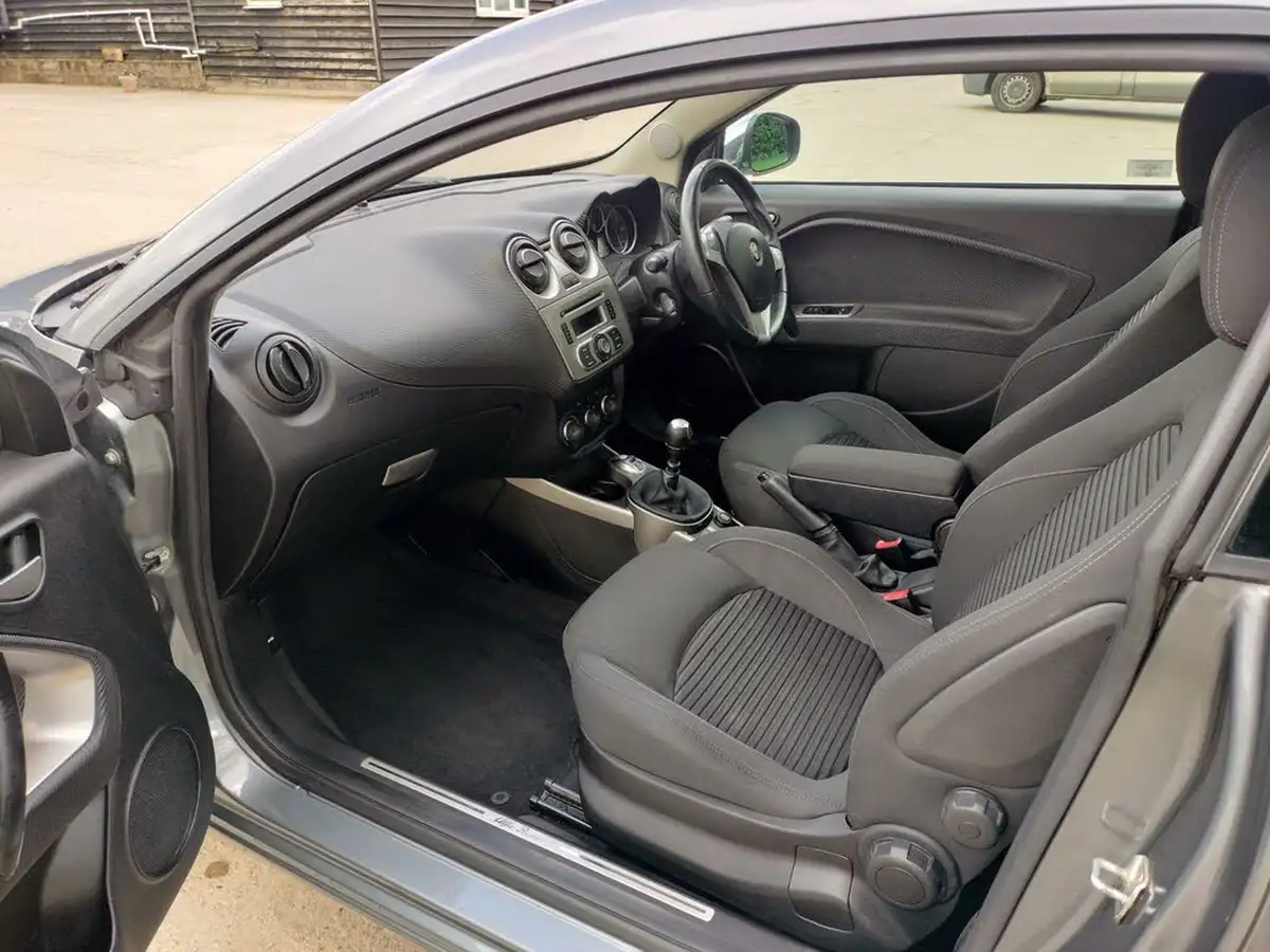 2012-alfa-romeo-mito-16td-veloce-big-43