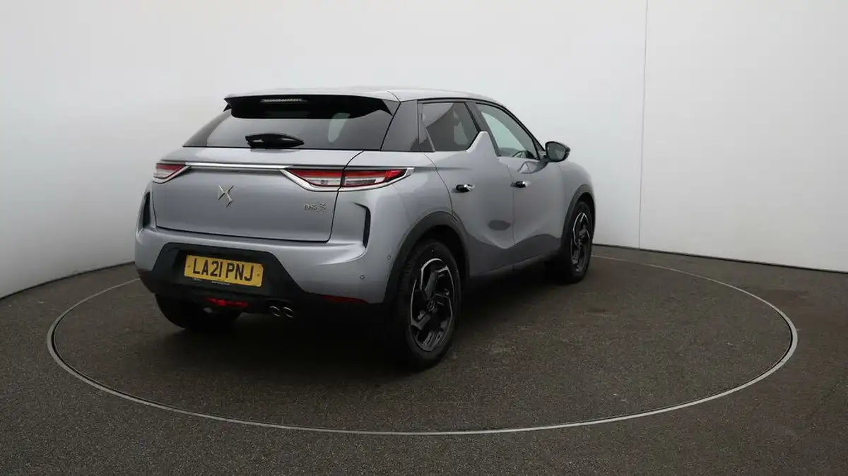 2021-ds-ds-3-crossback-12-puretech-ultra-prestige-130ps-big-48