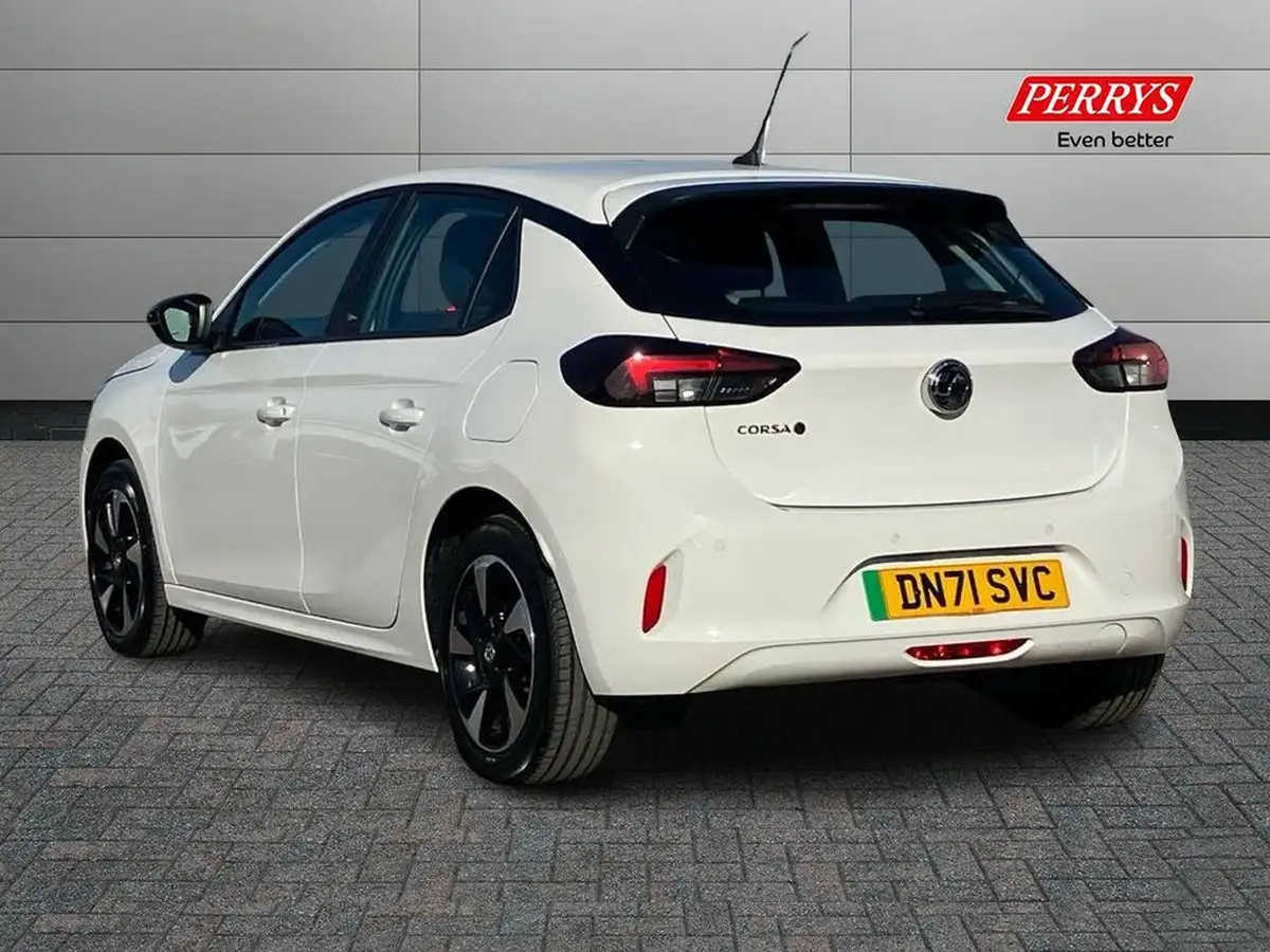 2021-vauxhall-corsa-e-se-premium-big-1