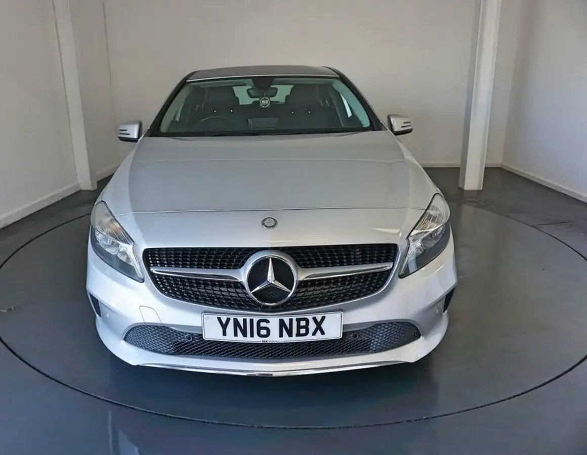 2016-mercedes-benz-a-class-16-a200-sport-executivess-7g-dct-big-13