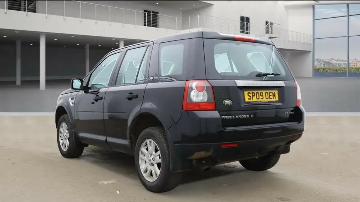 2009-land-rover-freelander-2-22td-xs-5d-big-2