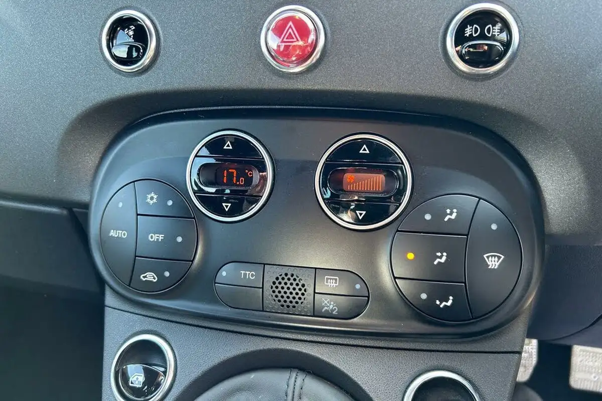 2022-abarth-595-14-tjet-competizione-big-19