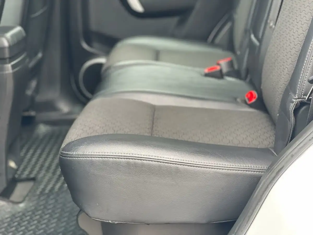 2013-chevrolet-captiva-22-vcdi-lt-auto-big-32