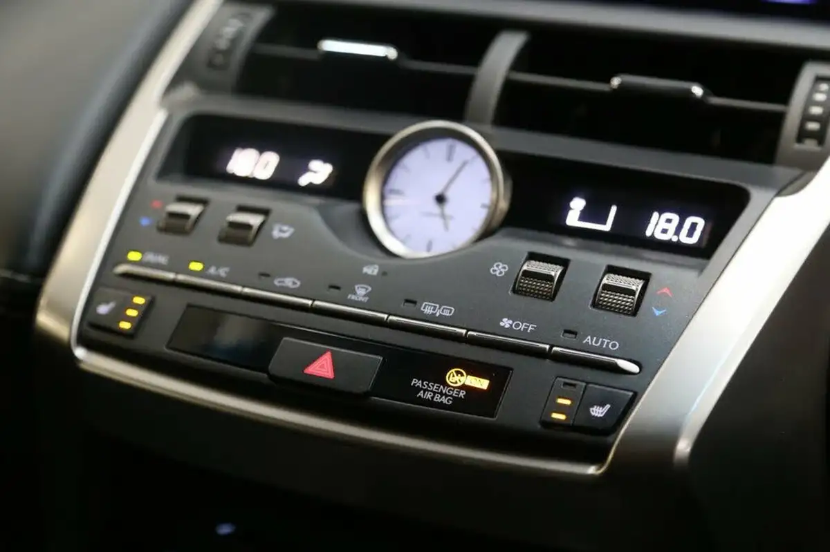 2019-lexus-nx-300h-25-nx-premium-pack-big-11
