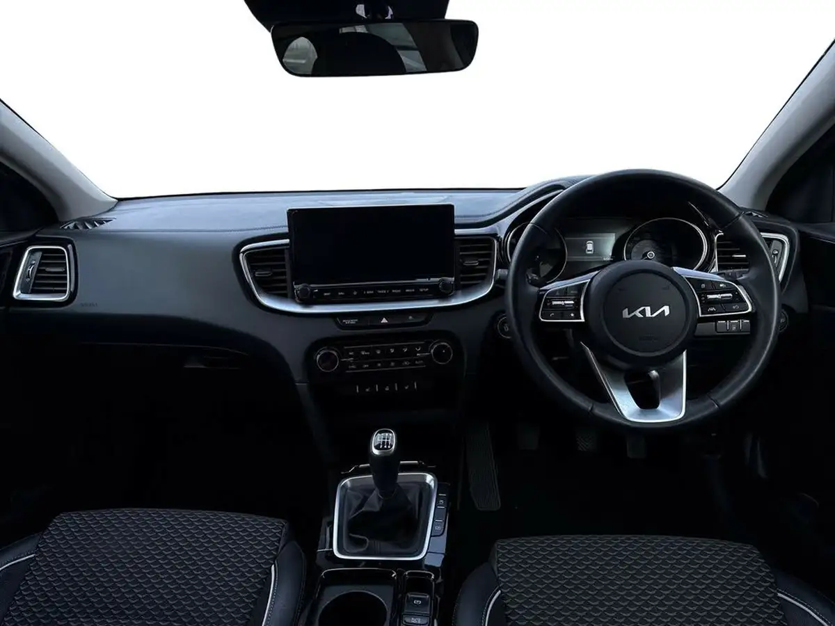 2024-kia-ceed-15-t-gdi-3-sportswagon-big-8