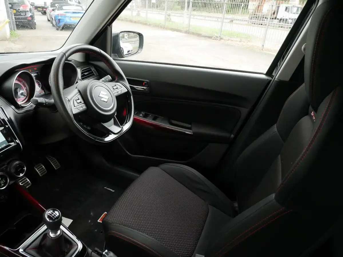 2021-suzuki-swift-14-boosterjet-sport-big-2