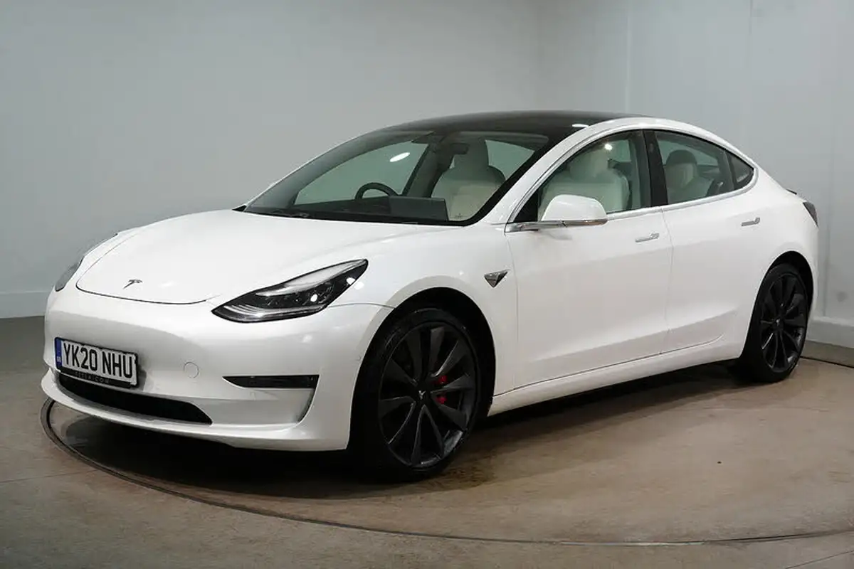 2020-tesla-model-3-e-performance-big-6